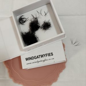 5D CC Curl 0.05 Pro-made Volume lash fans - 500's